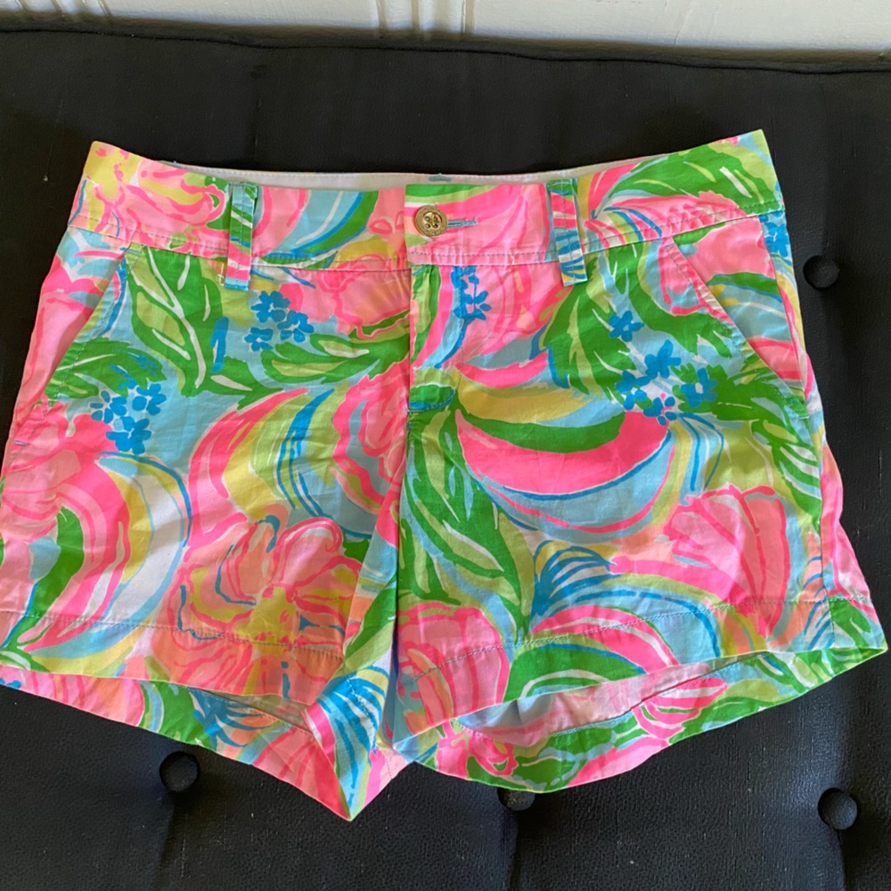 Vineyard Vines Shorts Sz 4